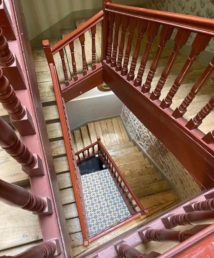 Albany Ancha Otel León Dış mekan fotoğraf Staircase